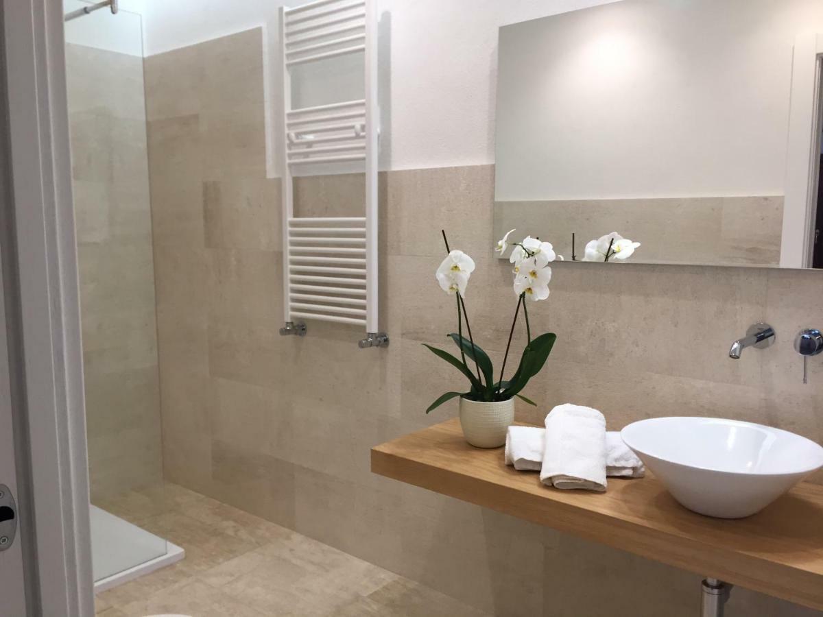 Casa Frencis Hotel Олбия Екстериор снимка