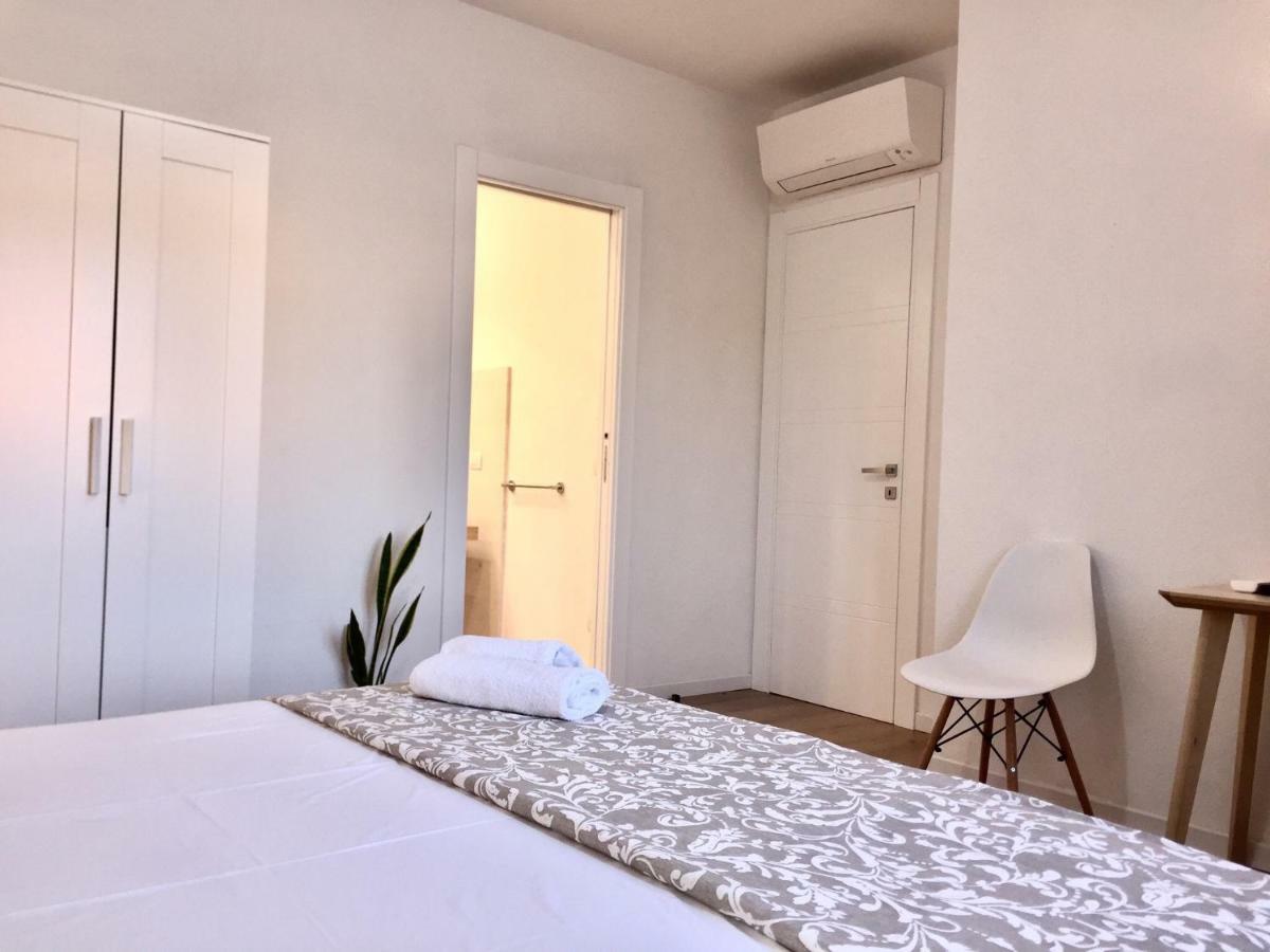 Casa Frencis Hotel Олбия Екстериор снимка