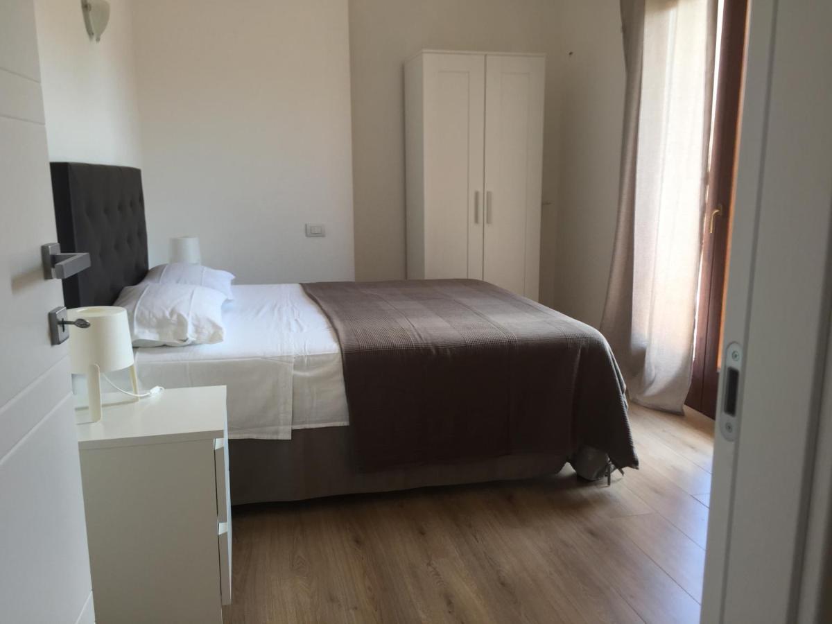 Casa Frencis Hotel Олбия Екстериор снимка